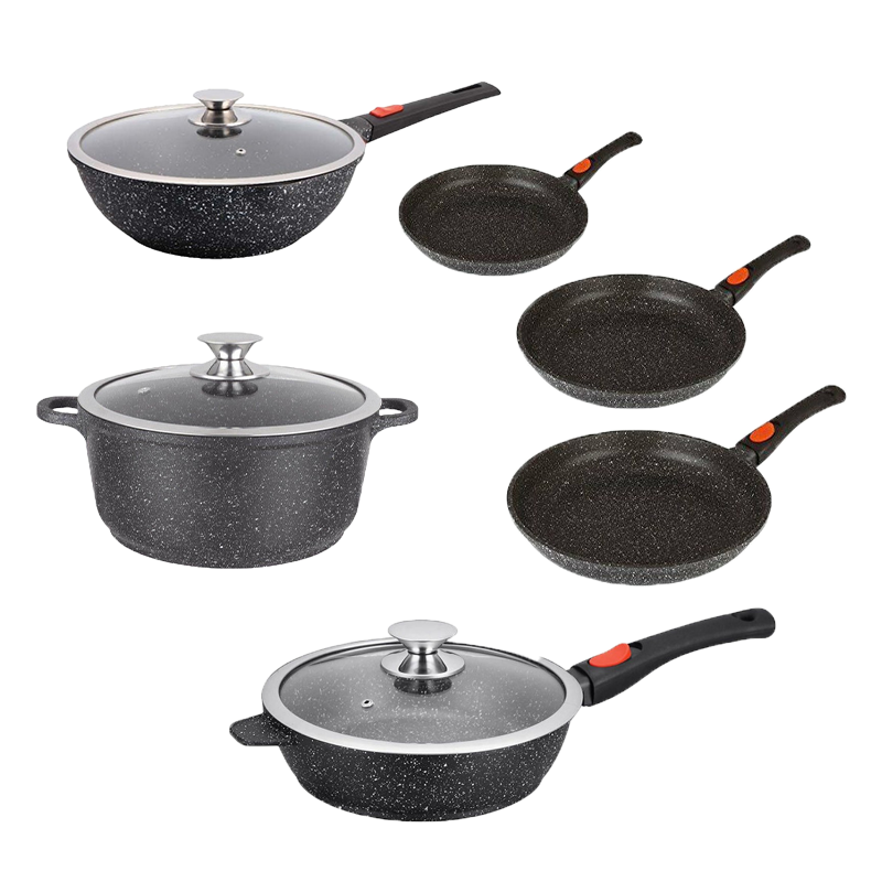 3 frying pans + sauté pan + stockpot + | Chez l'aveyronnais
